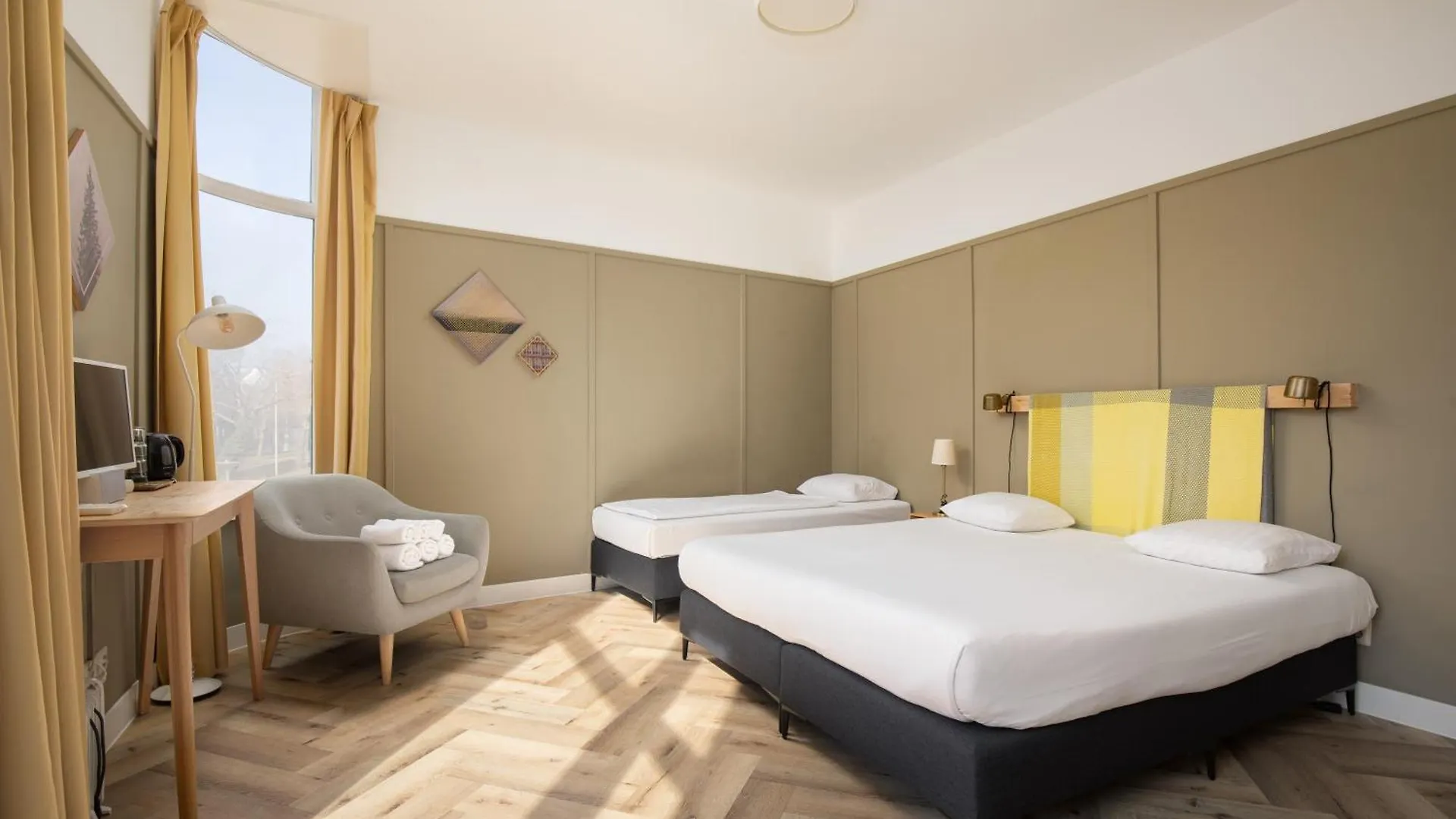 Hotel Light