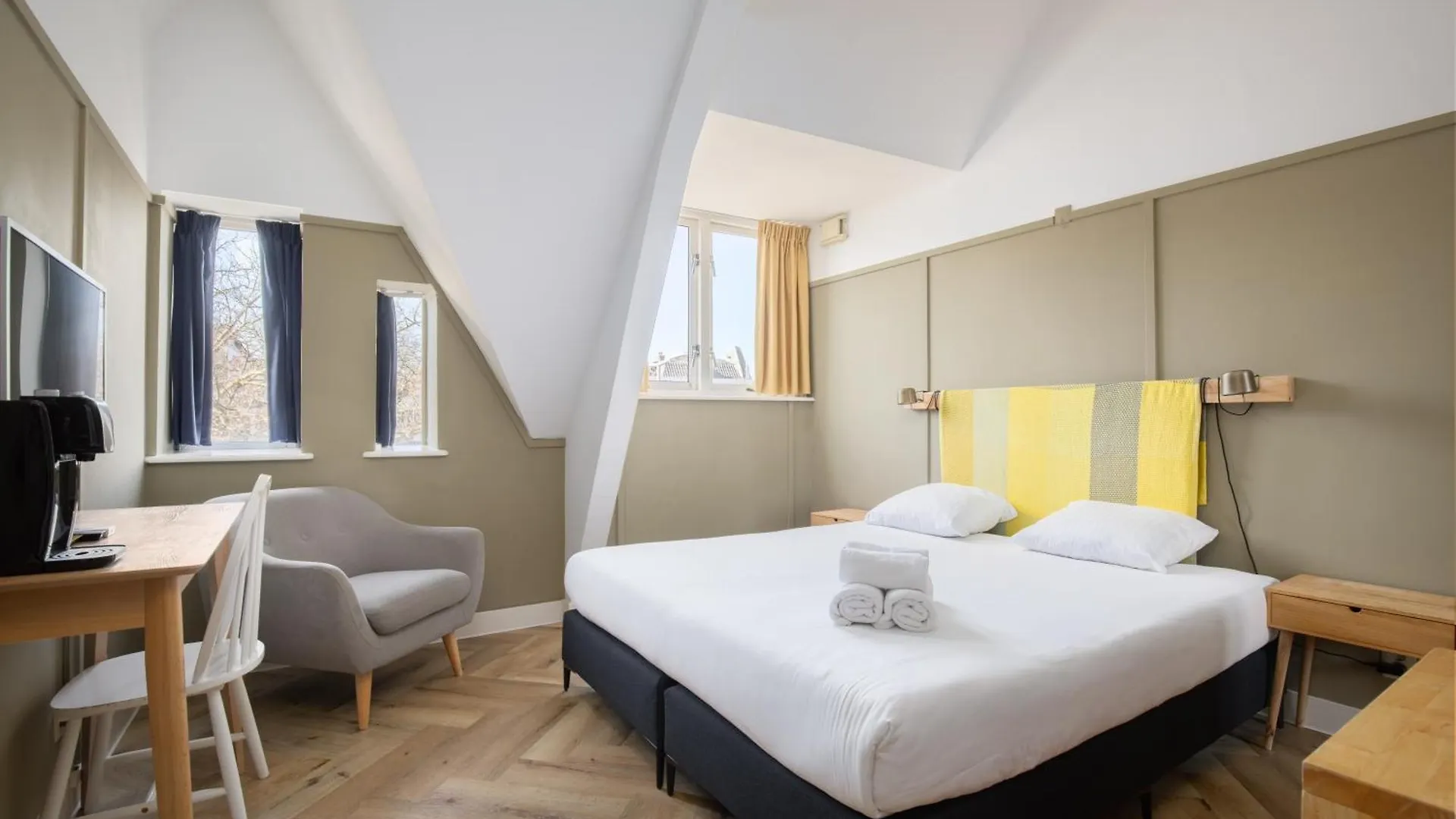 Hotel Light